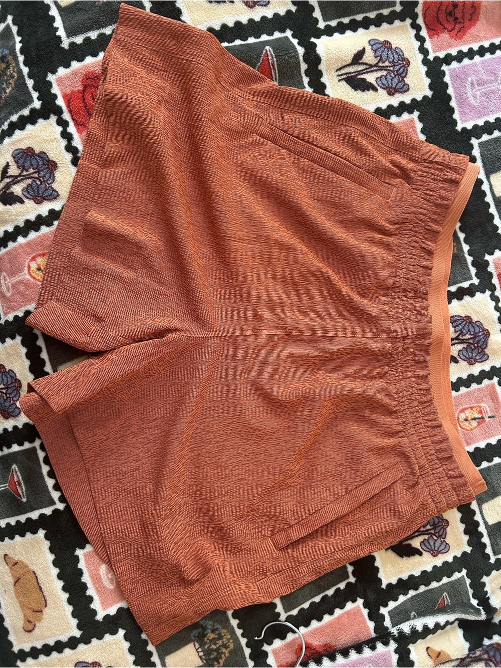 Athleta Rust Orange Textured Elastic-Waist Athletic Shorts